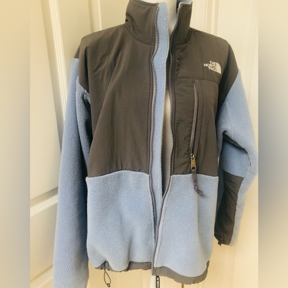 Women’s Long Sleeve Blue & Gray Fleece North Face Zip Front Jacket & Pockets. - Picture 4 of 9